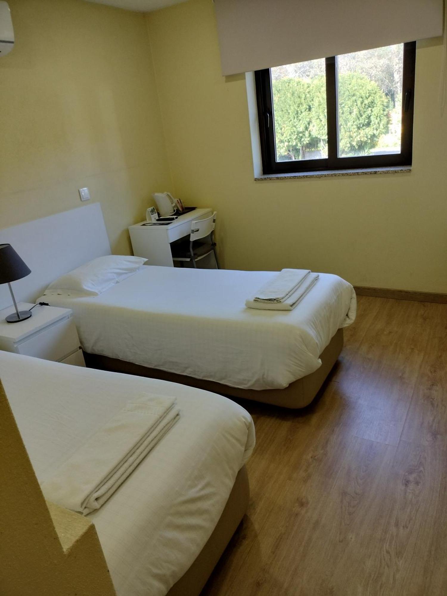 Metro Vilar Suites & Villas Vilar do Pinheiro Værelse billede